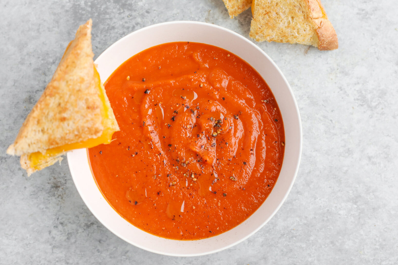 creamy carotene tomato soup with butternut squash